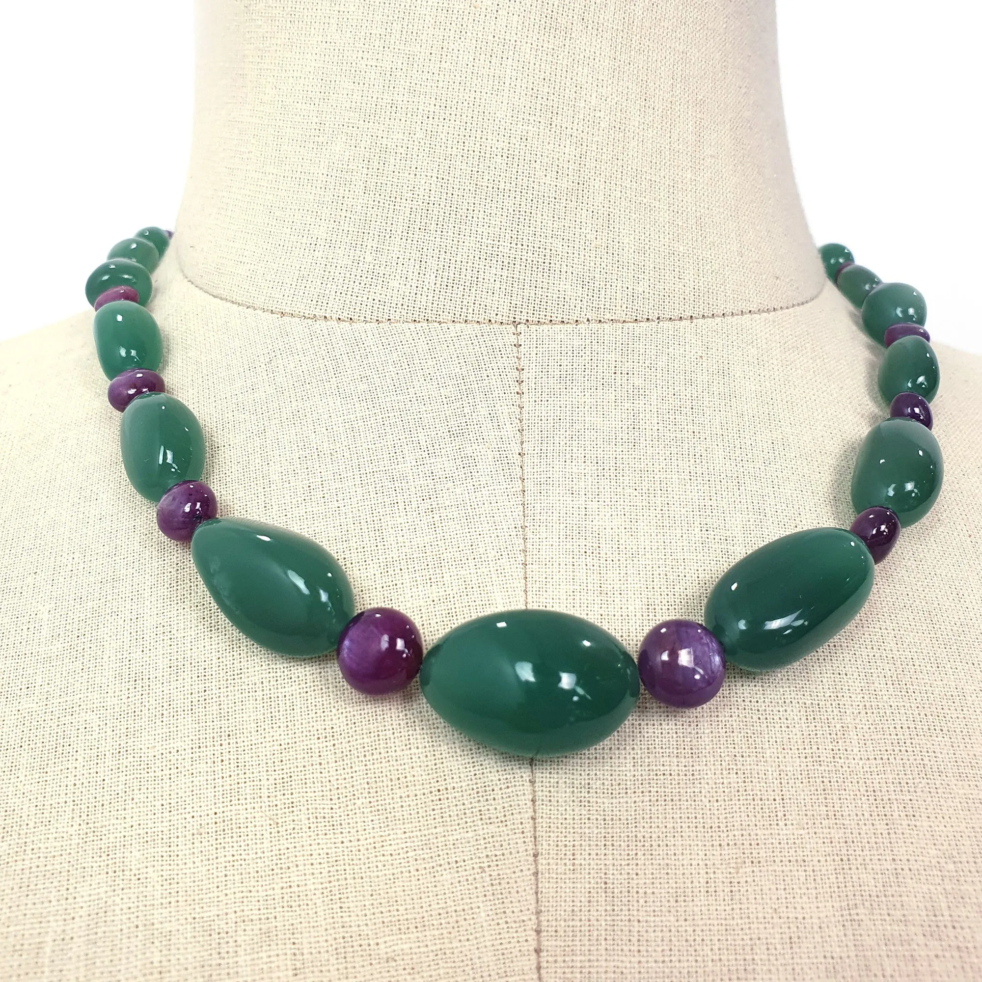 Green QUARTZITE Raspberry SAPPHIRE Gemstone Beads NECKLACE :52.97gms Natural Quartzite Uneven Plain Necklace 11*7mm-24*15mm 17" (With Video)