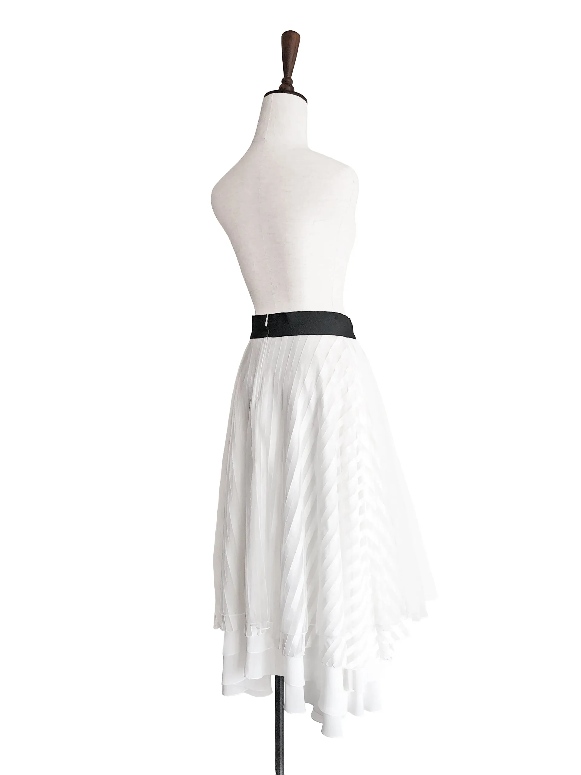 Surprise Sale! Layer Textured White Tulle Maxi Skirt